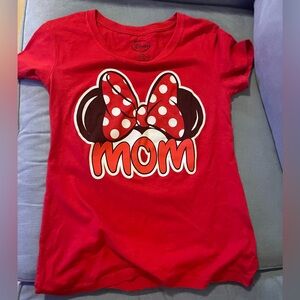 DISNEY Mom T Shirt Size Large